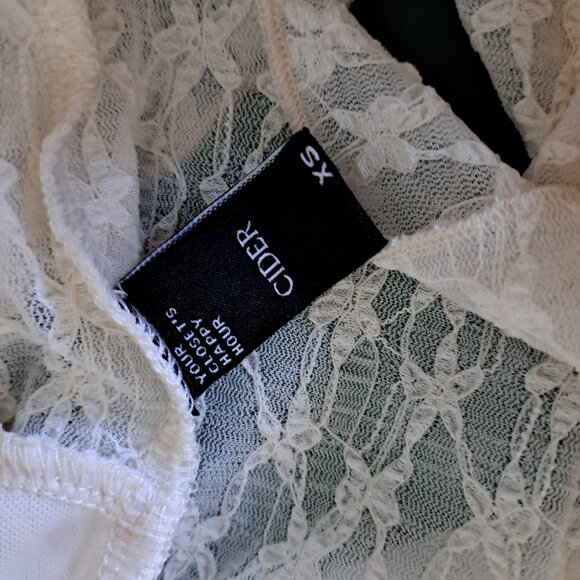 Cider Cream Lace Romantic Cropped Wrap Blouse w/Bell Sleeves Size XS - Picture 9 of 12